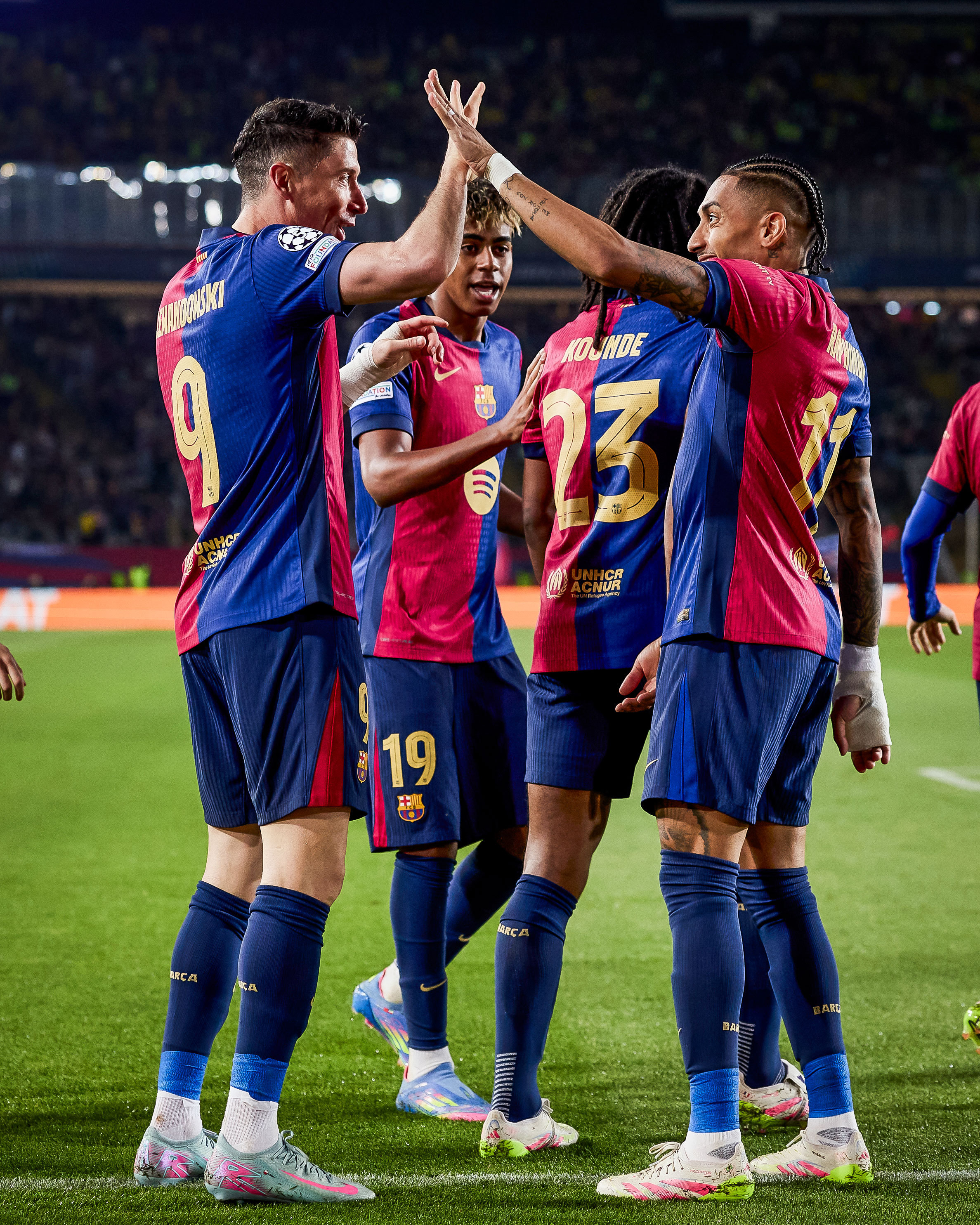 巴萨战平多特蒙德,托马斯穆勒补时绝平法甲 巴萨战平多特蒙德,托马斯穆勒补时绝平法甲