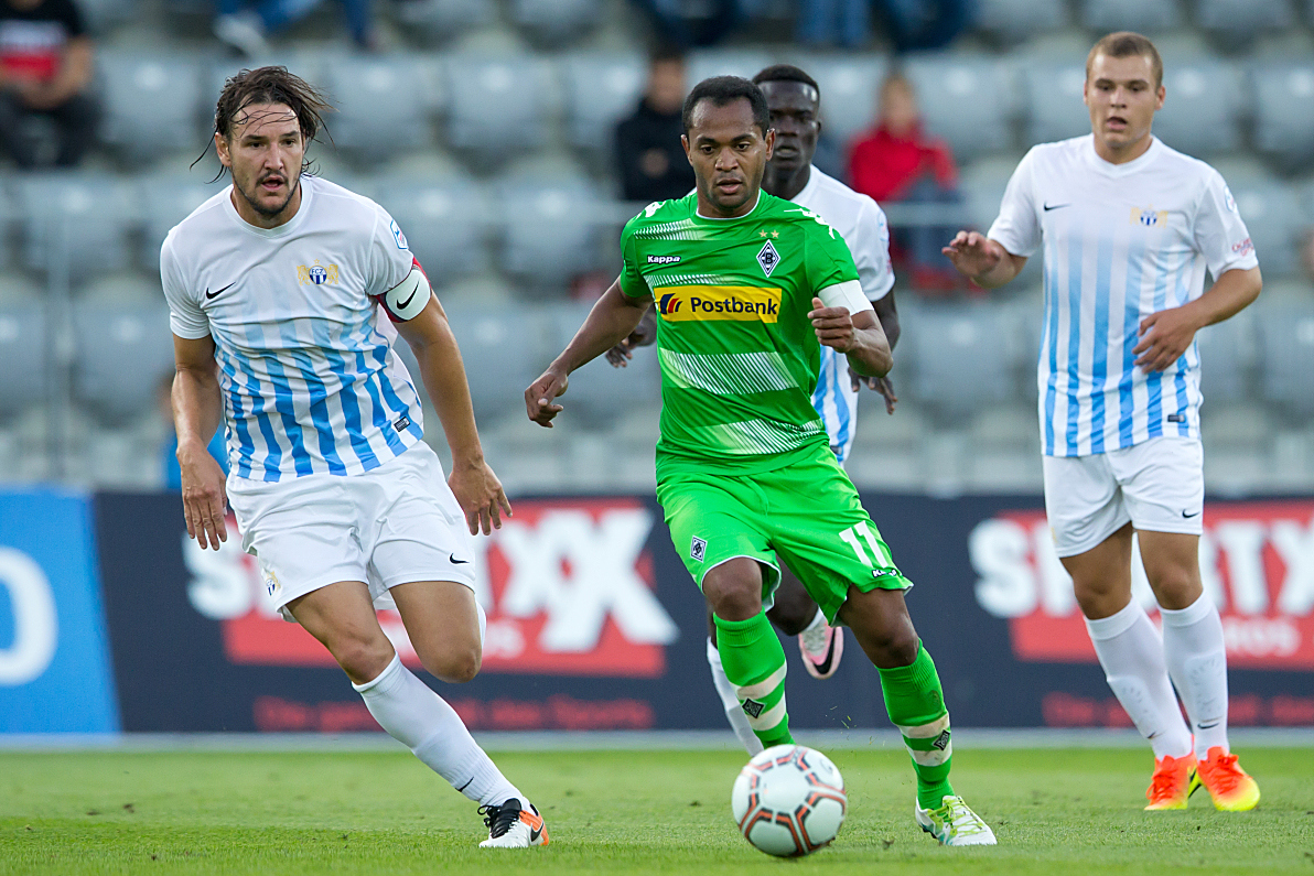 华体会官网-关于沙尔克客场不敌,德甲保级形势堪忧的信息