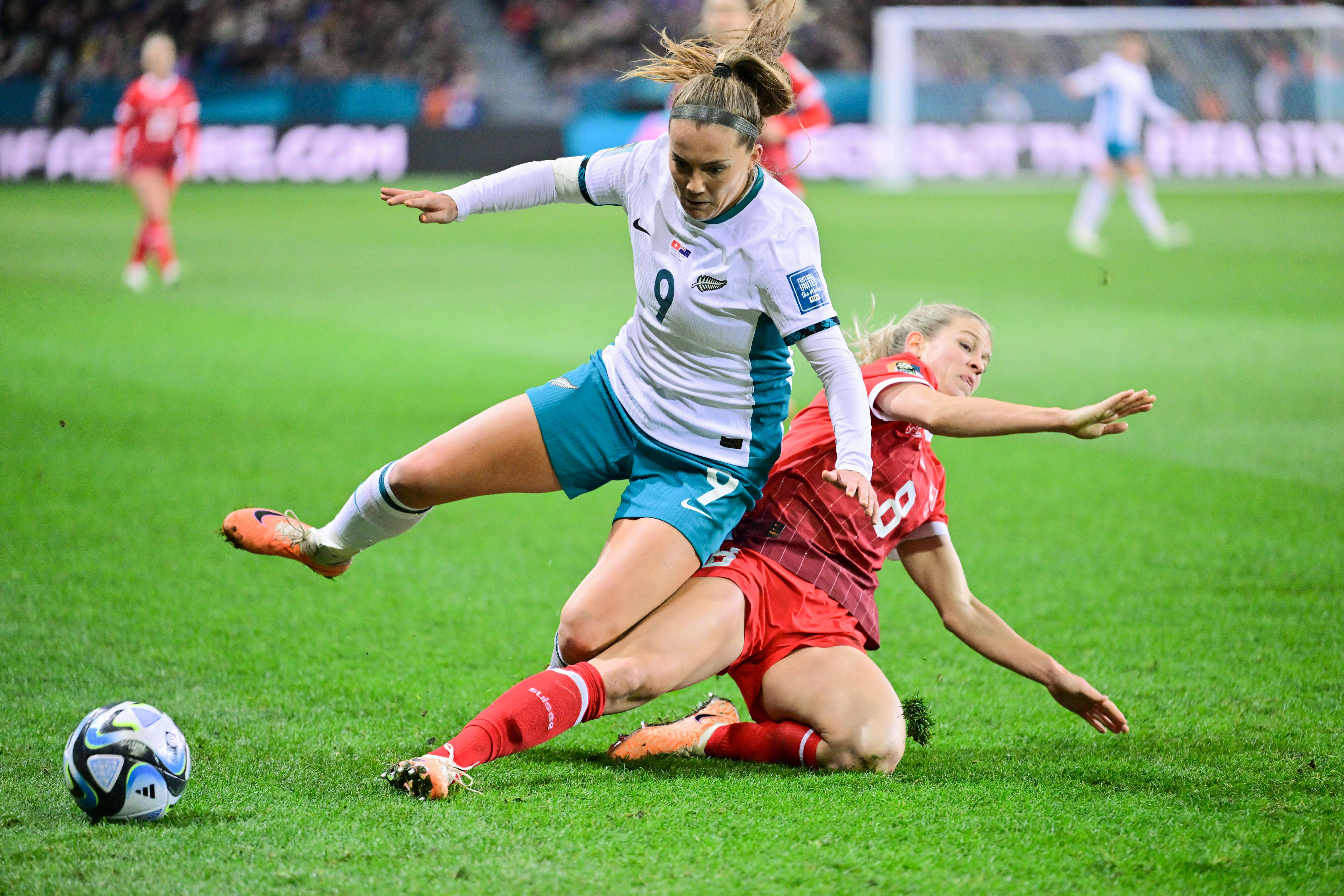 包含芬兰女足联赛战绩下滑,主帅遭质疑的词条 包含芬兰女足联赛战绩下滑,主帅遭质疑的词条