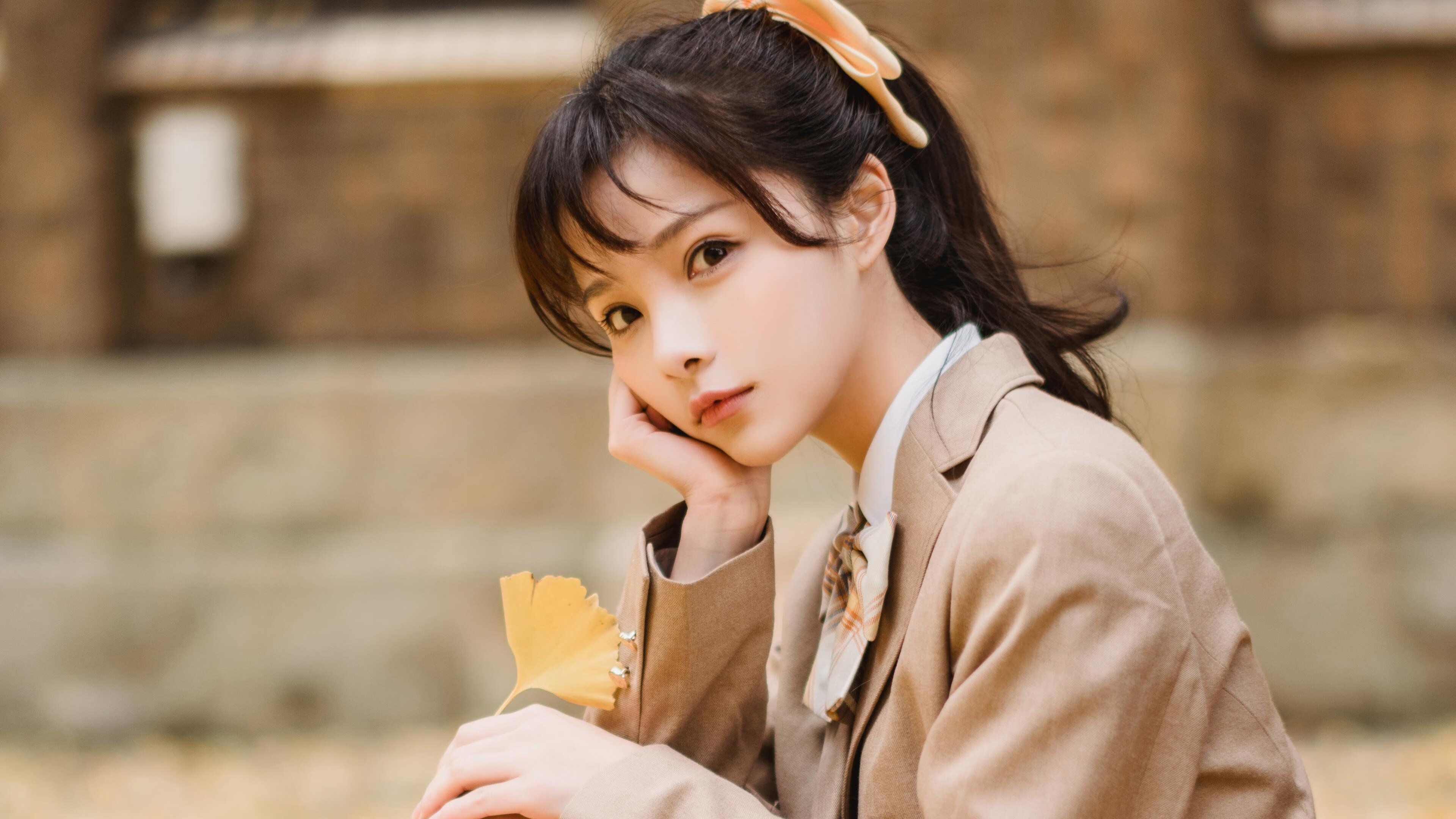 幽灵与尖刀，奥亚尔萨瓦尔在安哥拉地狱中的无声逆袭