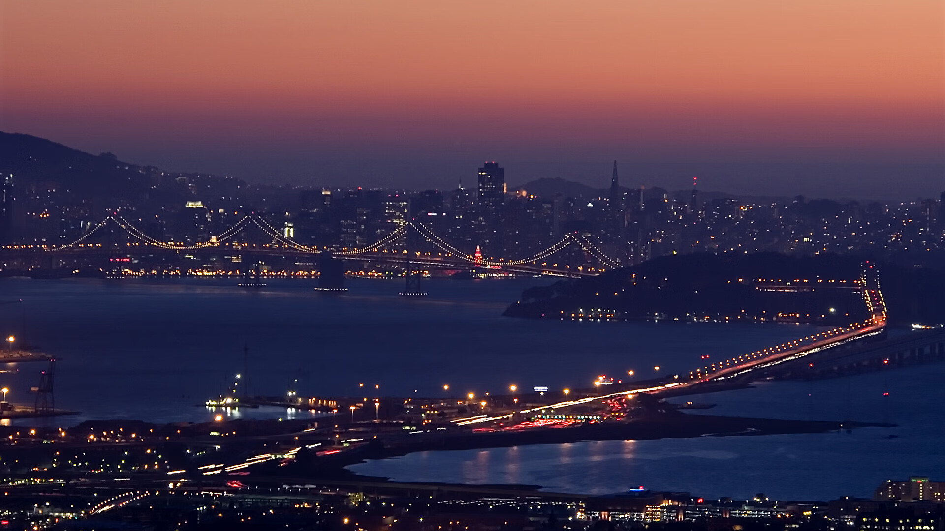 绿茵与赛道,当红军铁蹄遇见中场引擎的降维打击